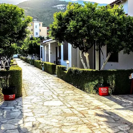 Villaggio Shehu Vlore